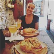 Chica con italiano nativo ofrece clases de conversaciones a niños, chicos y adultos